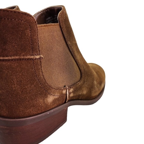 Steve Madden Women's Dabble Suede Closed Toe Ankle Boot - 10 - Picture 8 of 13